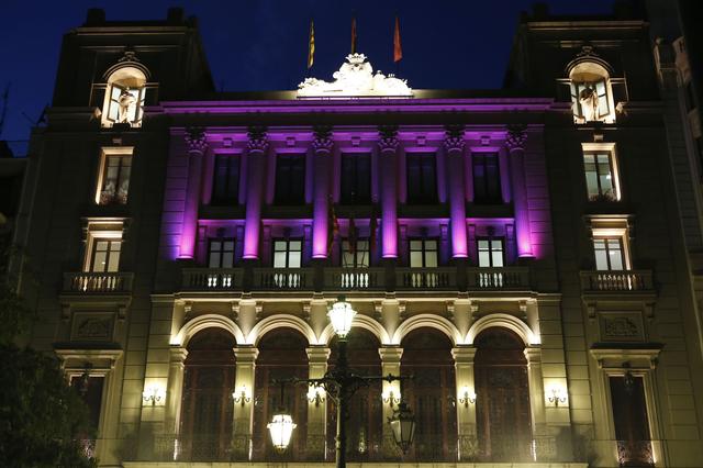 Aquest vespre la façana de la Paeria s’il·luminarà amb llum de color rosa amb motiu del Dia Mundial Contra el Càncer de Mama