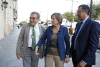 El alcalde preside la recepción institucional a la presidenta del Parlamento de Cataluña, Carme Forcadell