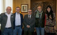 El alcalde de Lleida recibe la Asociación Antisida con motivo de su 25 aniversario