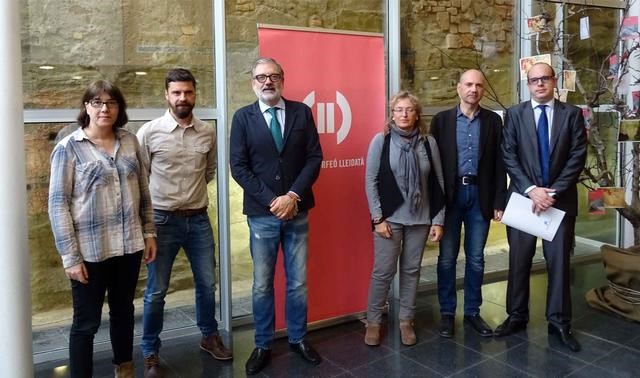 El teniente de alcalde Félix Larrosa asiste a la presentación del proyecto sociocultural de la Fundación Orfeó Lleidatà por el Centro Histórico