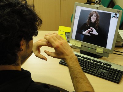 Servei d'intèrpret de llengua de signes