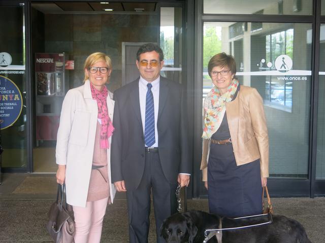 Montse Mínguez visita la seu de l’ONCE a Lleida