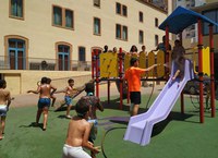 Un miler d'infants i adolescents de la ciutat gaudeixen a l’estiu de recursos educatius municipals